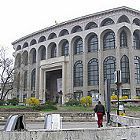 duben 2004 - Nrodn divadlo na Piaa Universitii (Univerzitn nmst)