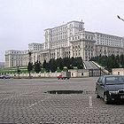 duben 2004 - Palatul Parlamentului (Palác parlamentu), dříve Casa Poporului (Dům lidu)